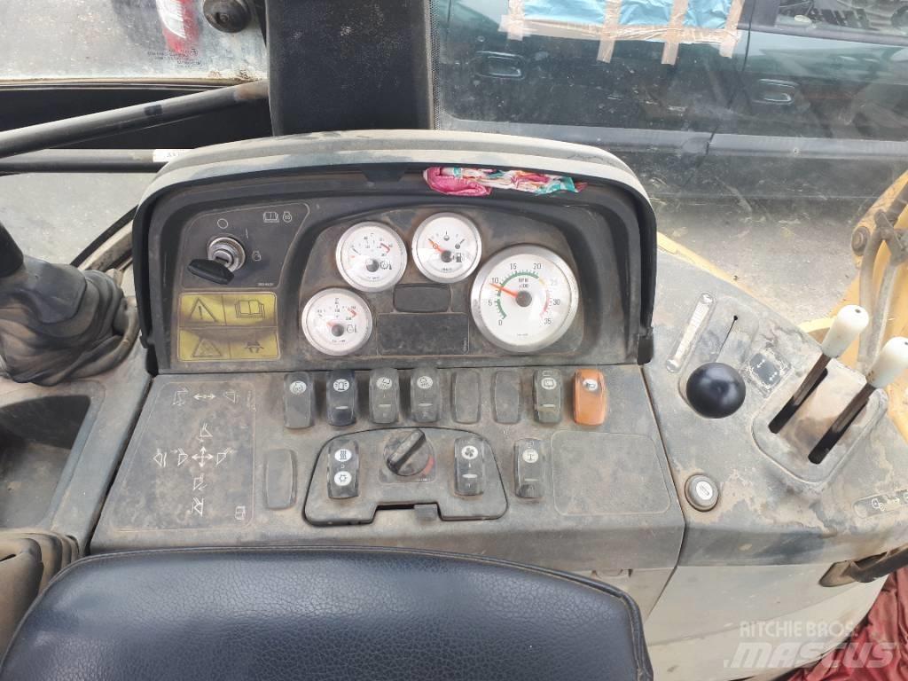 CAT 428 D Экскаваторы-погрузчики