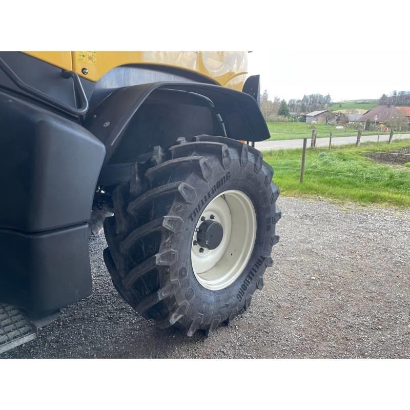 New Holland FR 700 Самоходные кормоуборочные комбайны