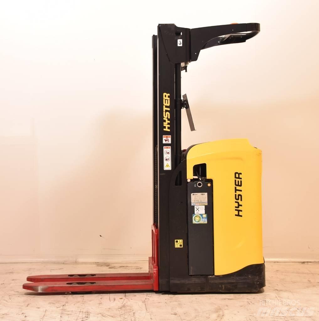 Hyster RS1.6-24 Самоходные электроштабелёры