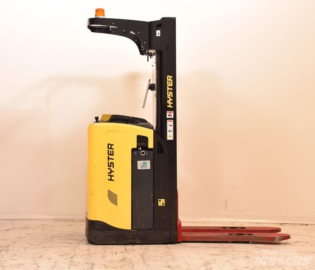 Hyster RS1.6-24 Самоходные электроштабелёры