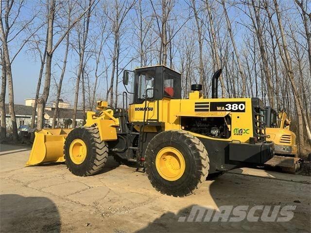 Komatsu WA380 Фронтальные погрузчики