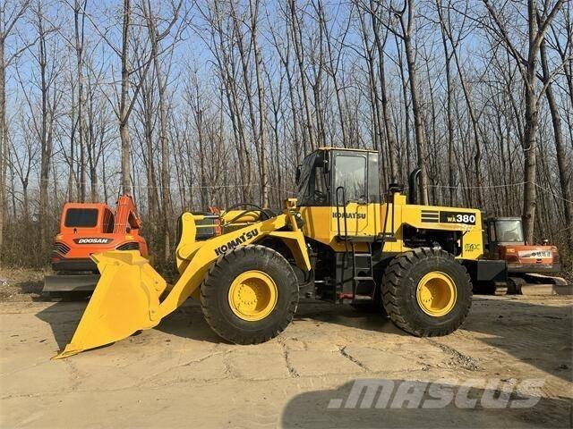 Komatsu WA380 Фронтальные погрузчики
