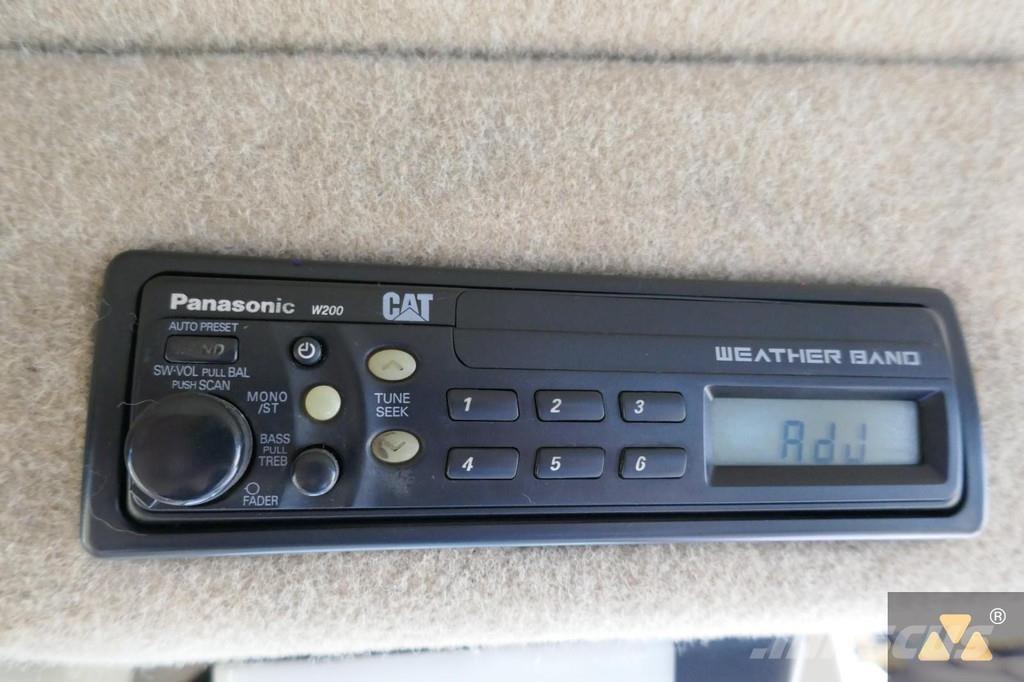 CAT 143H Грейдеры