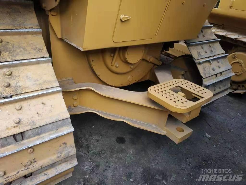 CAT D 5 M Гусеничные бульдозеры