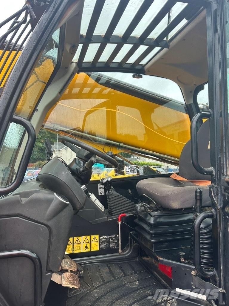JCB 540-140 Sway / AC Телескопические погрузчики