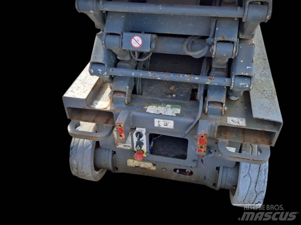 SkyJack SJ III 3219 Ножничные подъемники