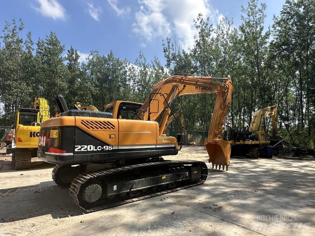 Hyundai 220LC-9S Гусеничные экскаваторы
