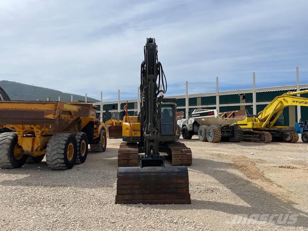 Volvo ECR 235 DL Гусеничные экскаваторы