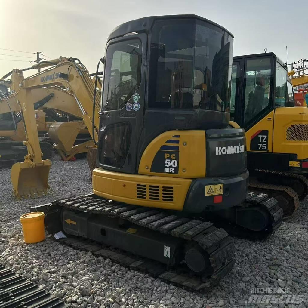 Komatsu 50-2 Гусеничные экскаваторы