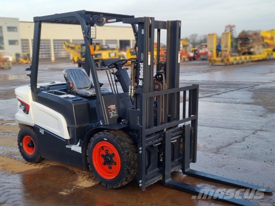 Bobcat D30NX Дизельные погрузчики
