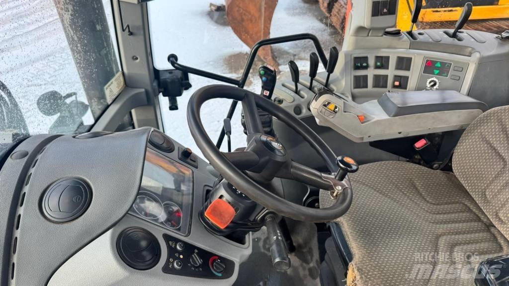 CLAAS Arion 530 Трактора