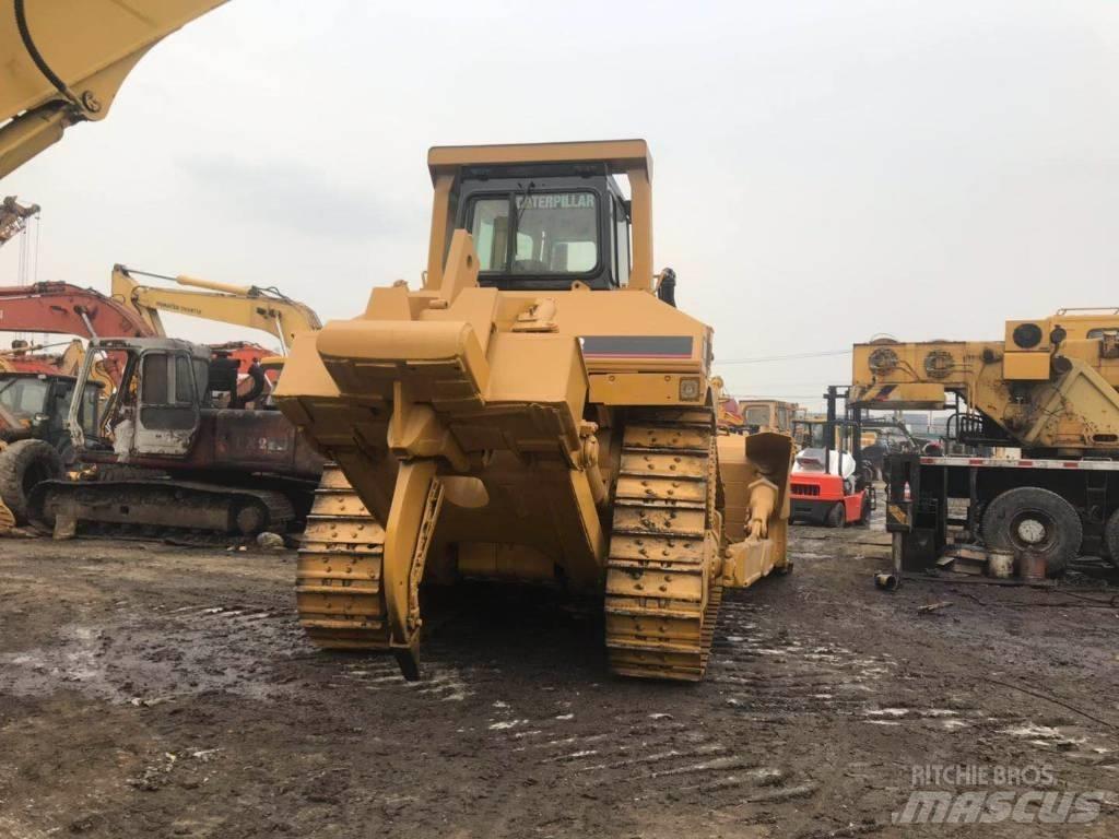 CAT D8N Гусеничные бульдозеры