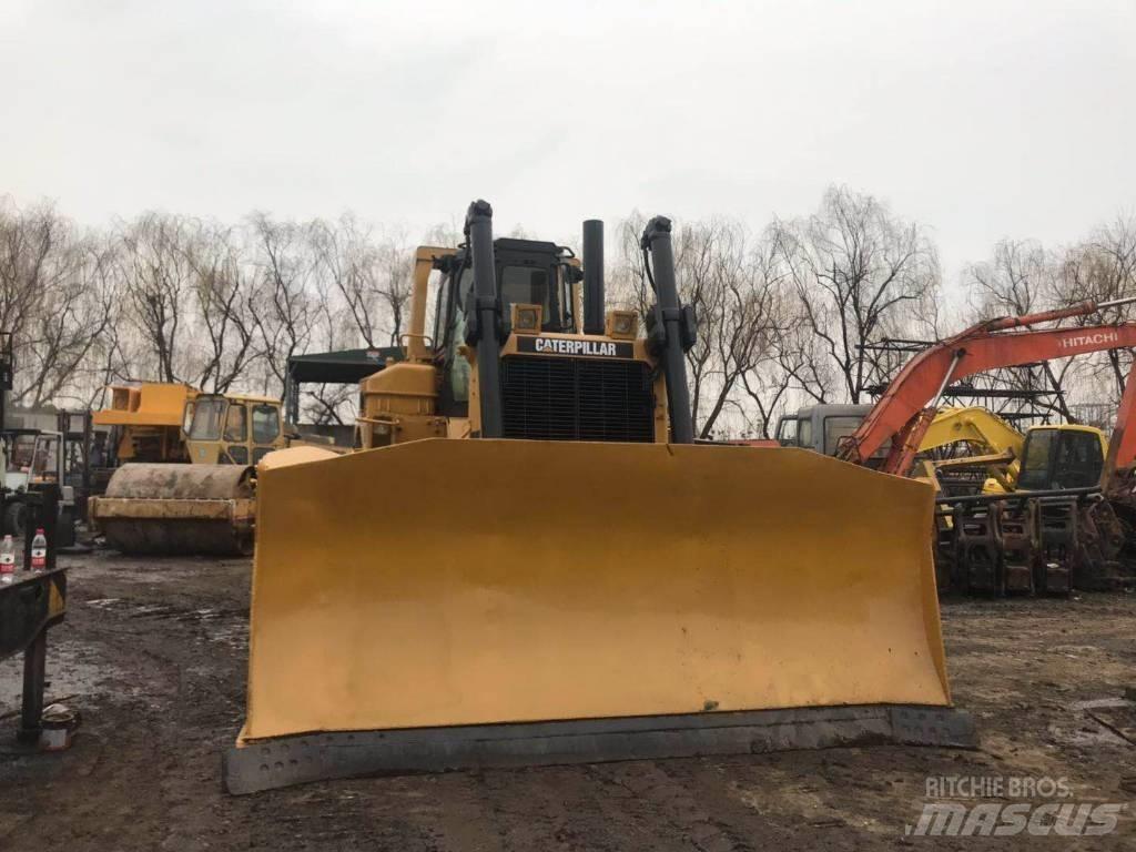 CAT D8N Гусеничные бульдозеры