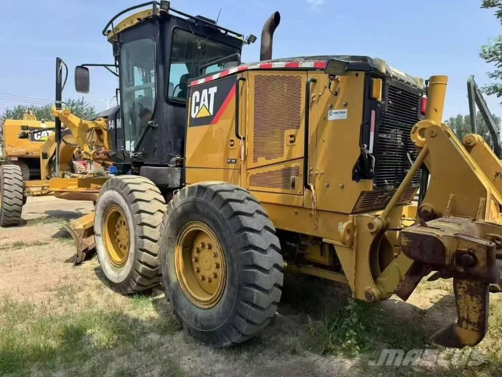 CAT 140 M Грейдеры