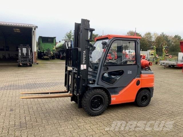 Toyota 02-8FGJF35 Сельхозтехника - Другие