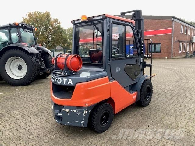 Toyota 02-8FGJF35 Сельхозтехника - Другие