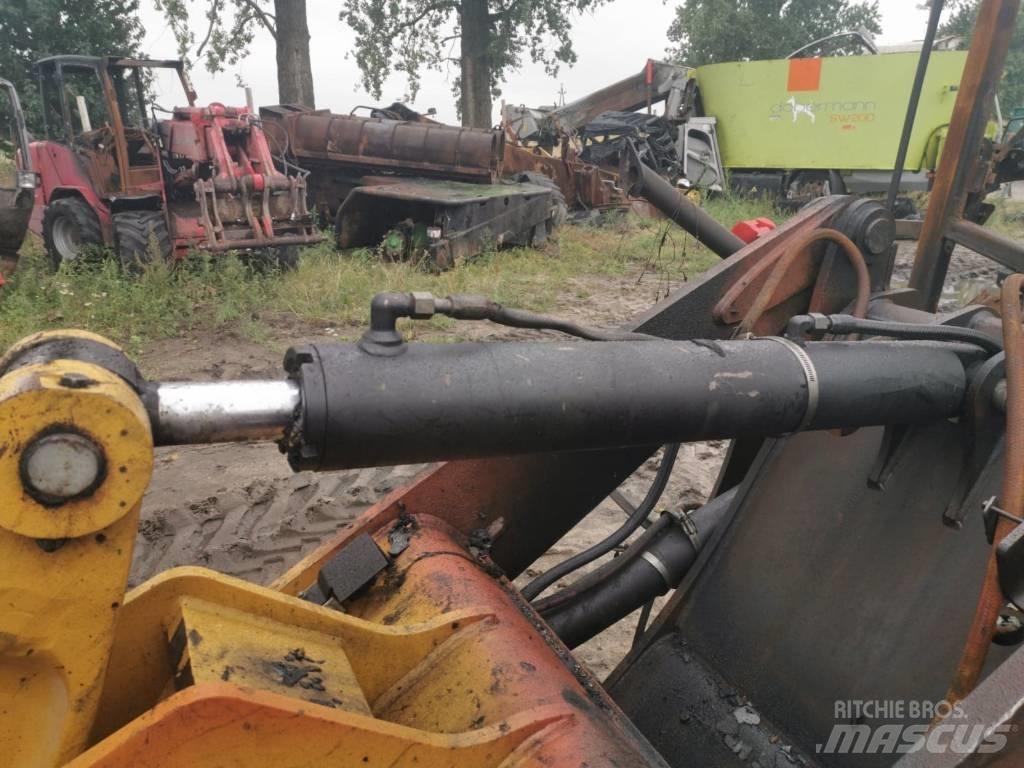 CAT 908H 2011r Фронтальные погрузчики