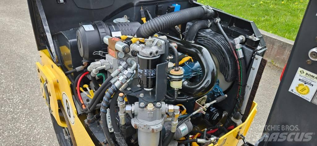 Bomag BW 100 AC Комбинированные катки