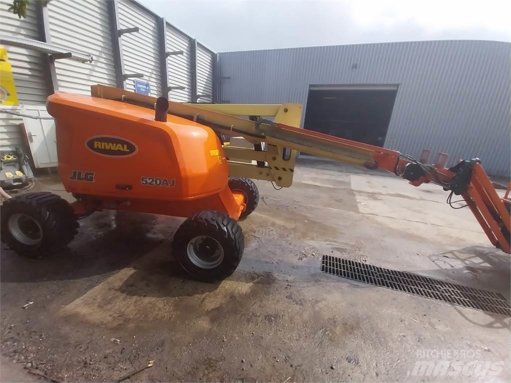JLG 520AJ Коленчатые подъемники