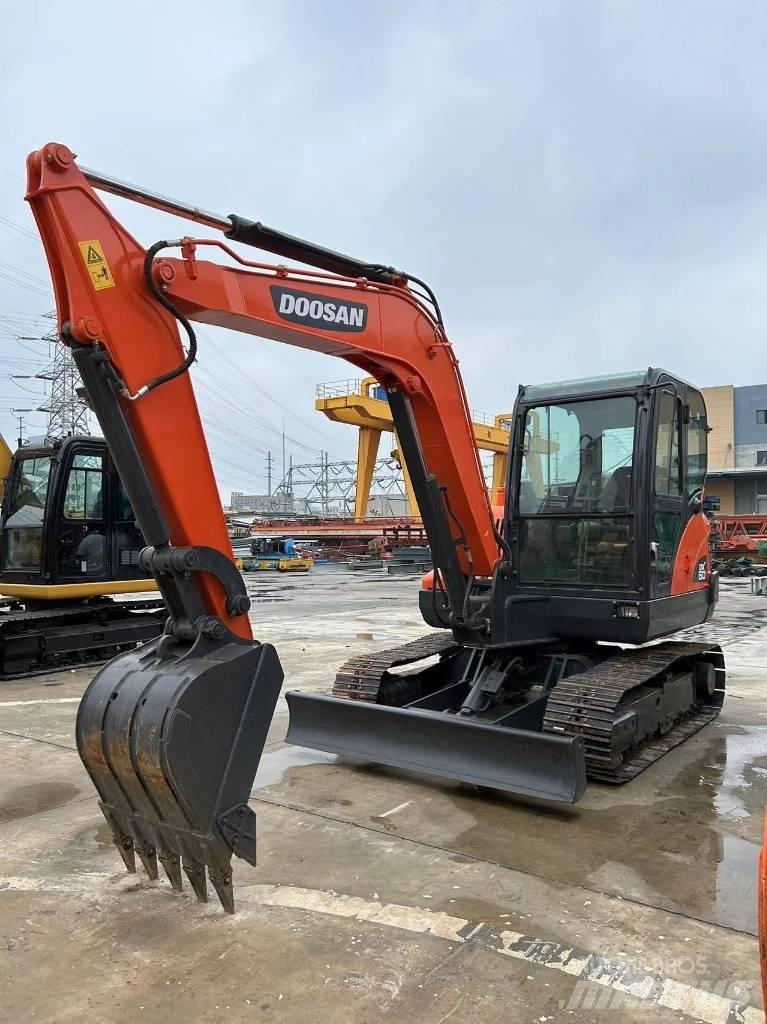 Doosan DX60-9 Мини-экскаваторы