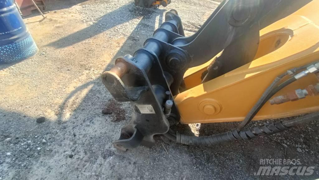CAT 930 G Фронтальные погрузчики