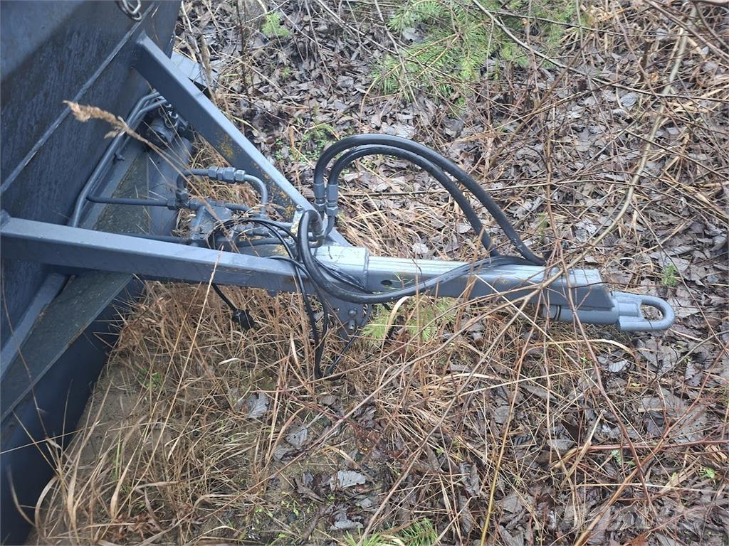  Hiekotinvaunu Пескоразбрасыватели