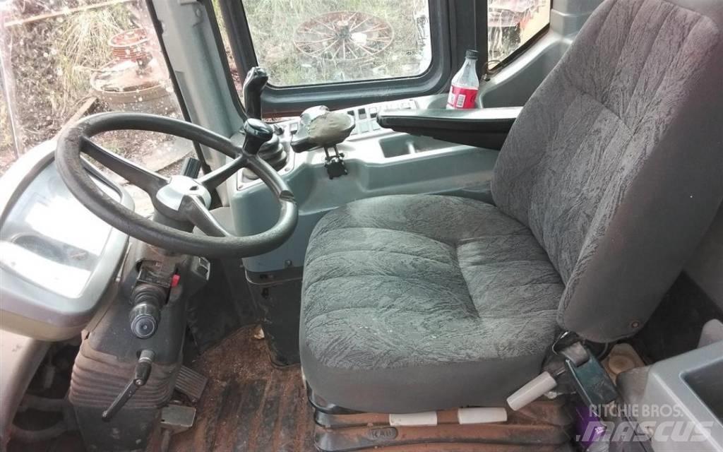 Doosan DL 200 Фронтальные погрузчики