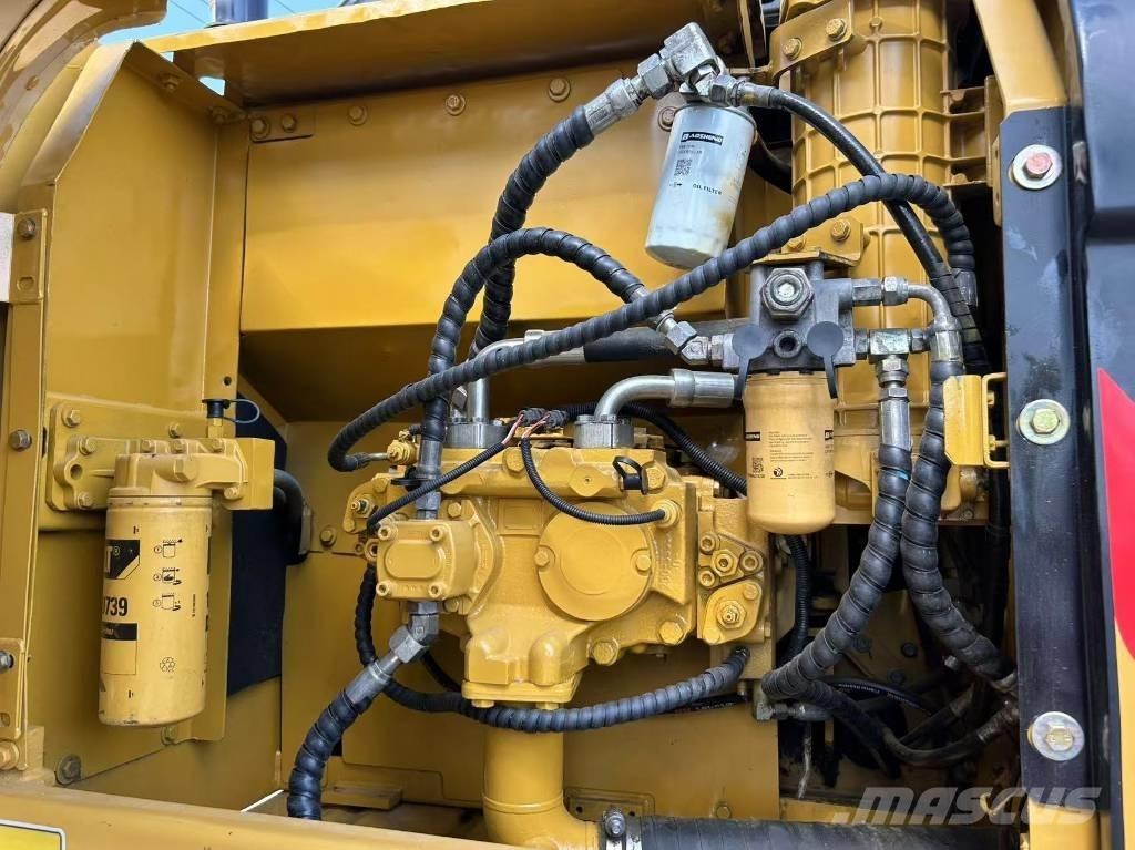CAT 320 D Гусеничные экскаваторы