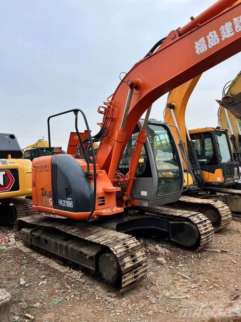 Hitachi ZX 135 US Гусеничные экскаваторы