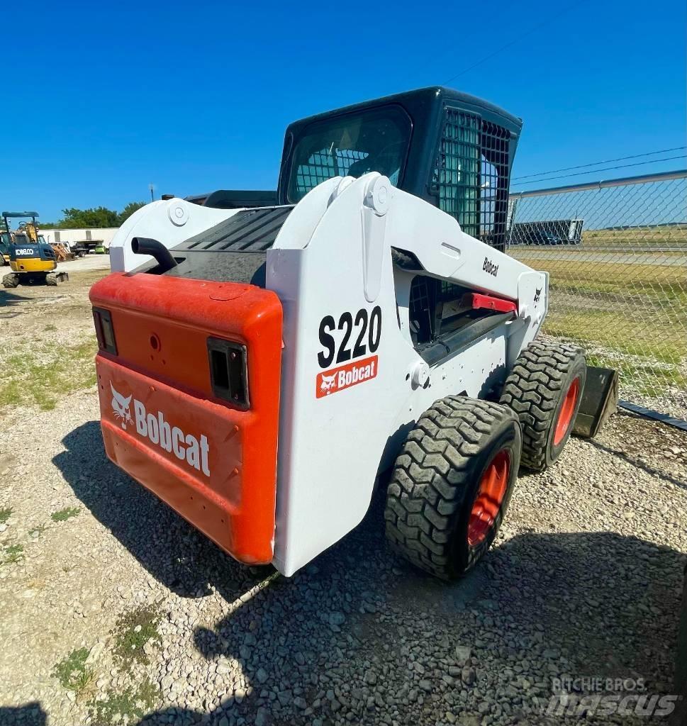 Bobcat S 220 Мини-погрузчики