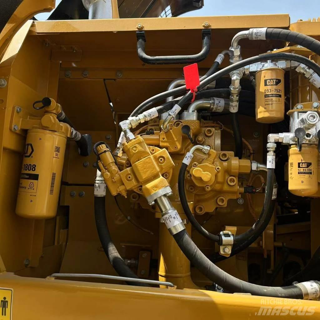 CAT 336 D L Гусеничные экскаваторы