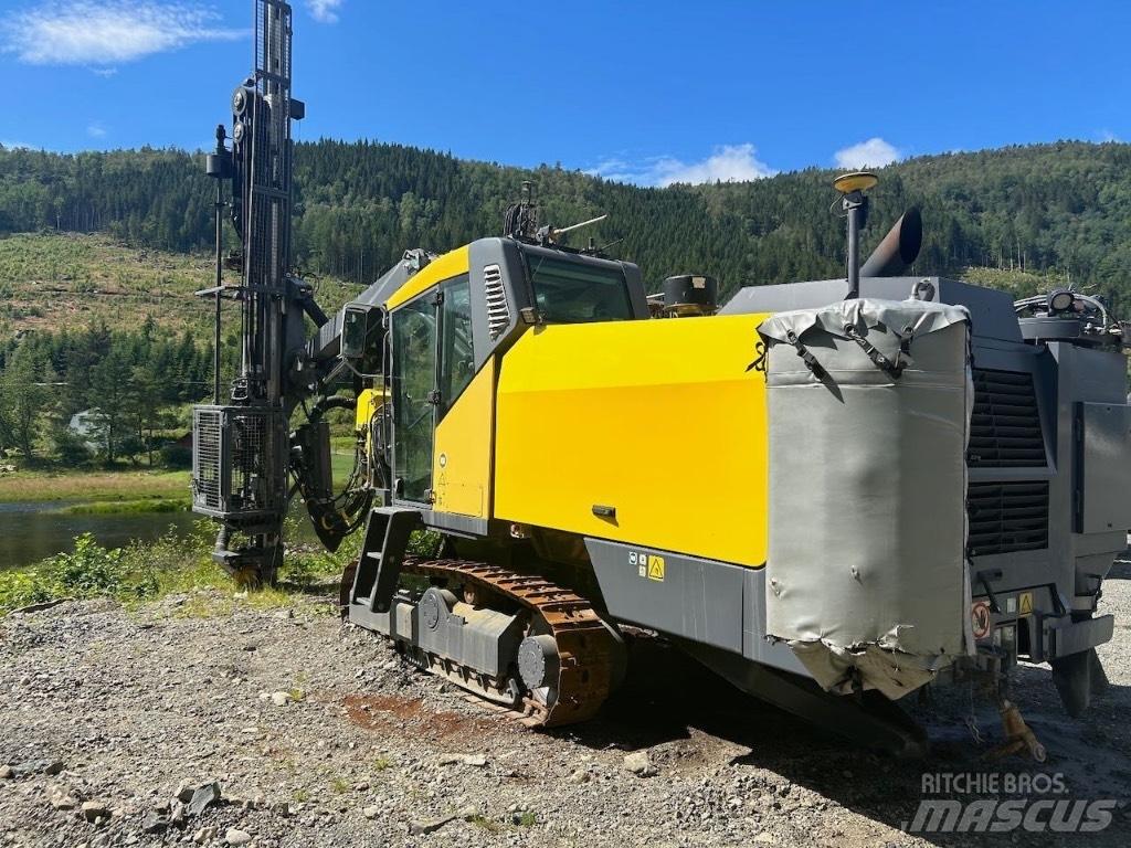 Epiroc Smartroc T40 Буровые вышки