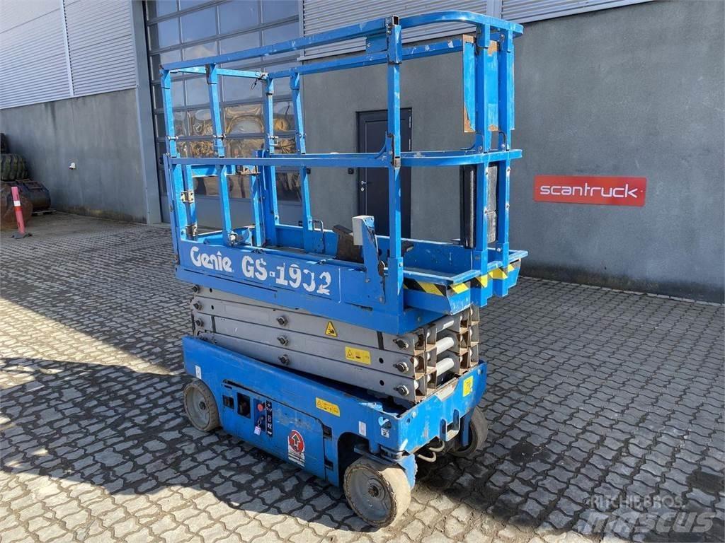 Genie GS1932 Ножничные подъемники