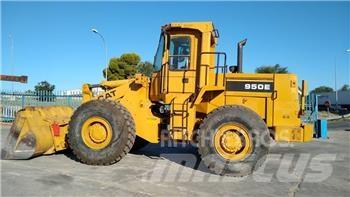 CAT 950E Фронтальные погрузчики