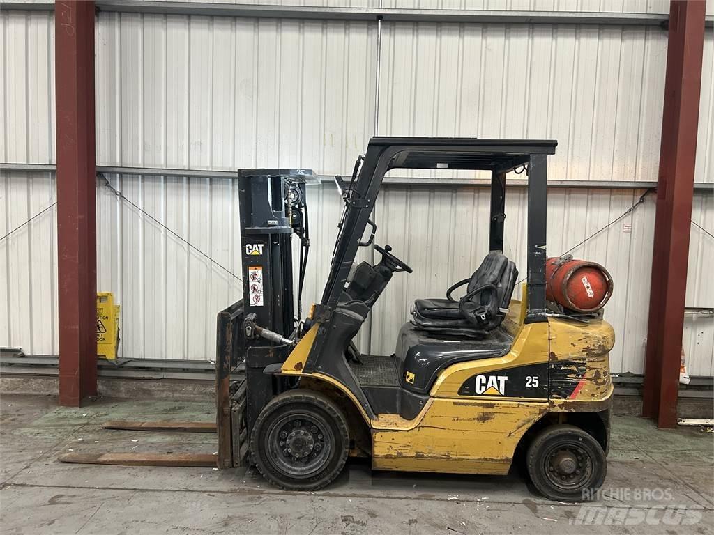 CAT GP20NT Газовые погрузчики
