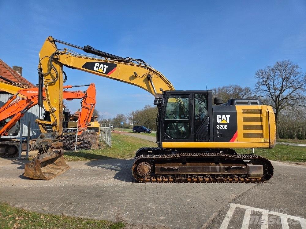 CAT 320EL Гусеничные экскаваторы