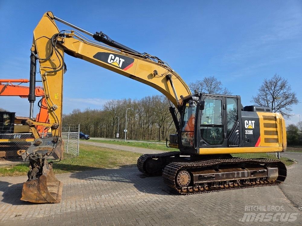 CAT 320EL Гусеничные экскаваторы