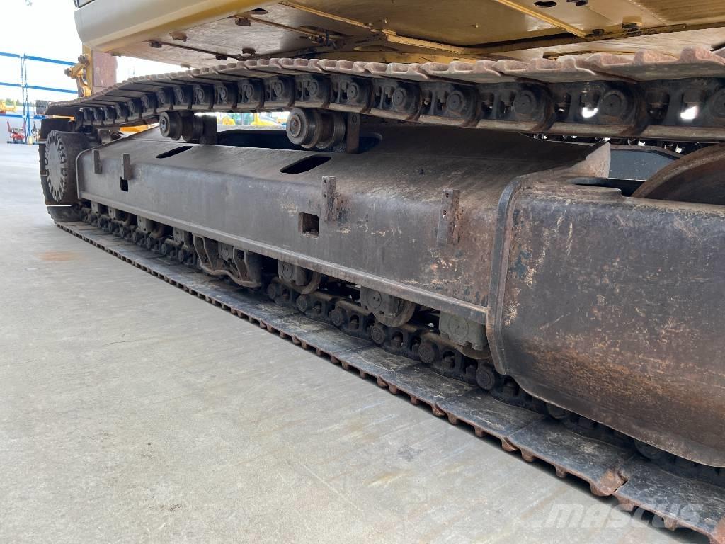 CAT 323D LN Гусеничные экскаваторы