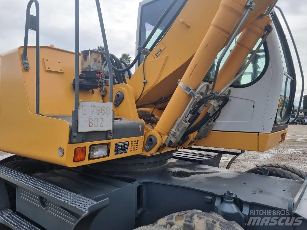 Liebherr A 900 C Колёсные экскаваторы