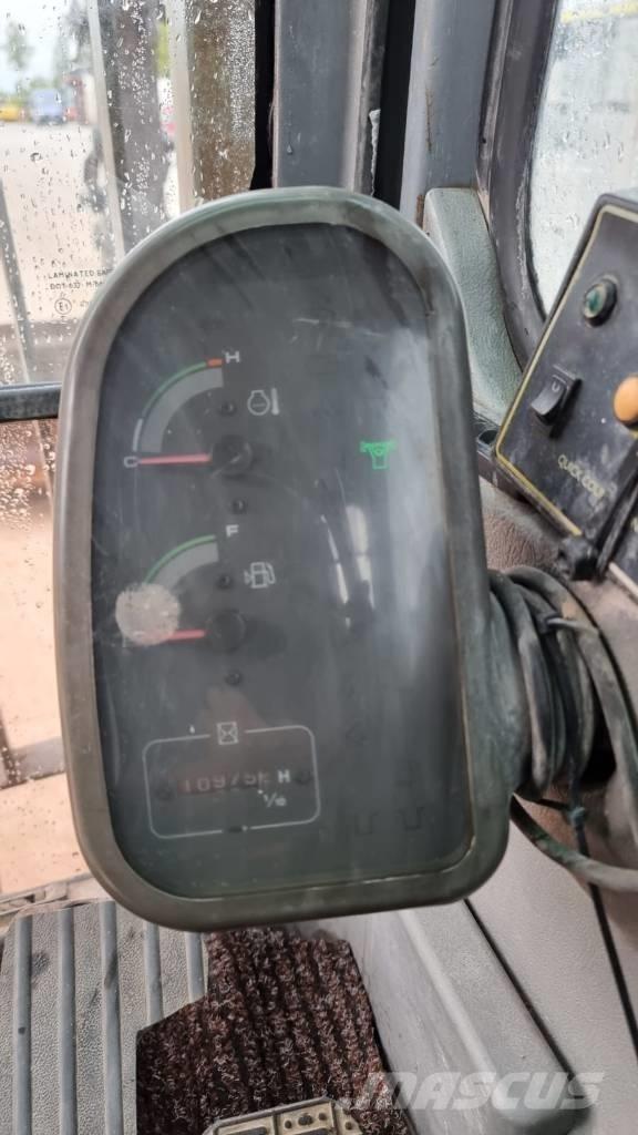 Volvo EC 210 B LC Гусеничные экскаваторы