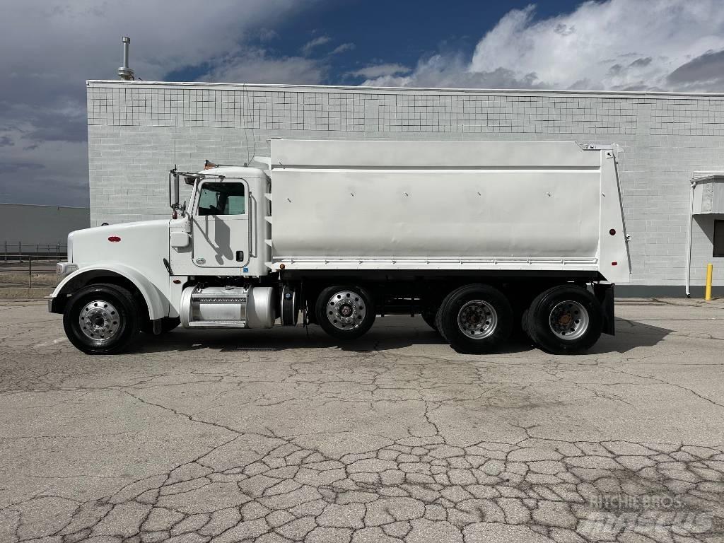 Peterbilt 367 Грузовики-Самосвалы