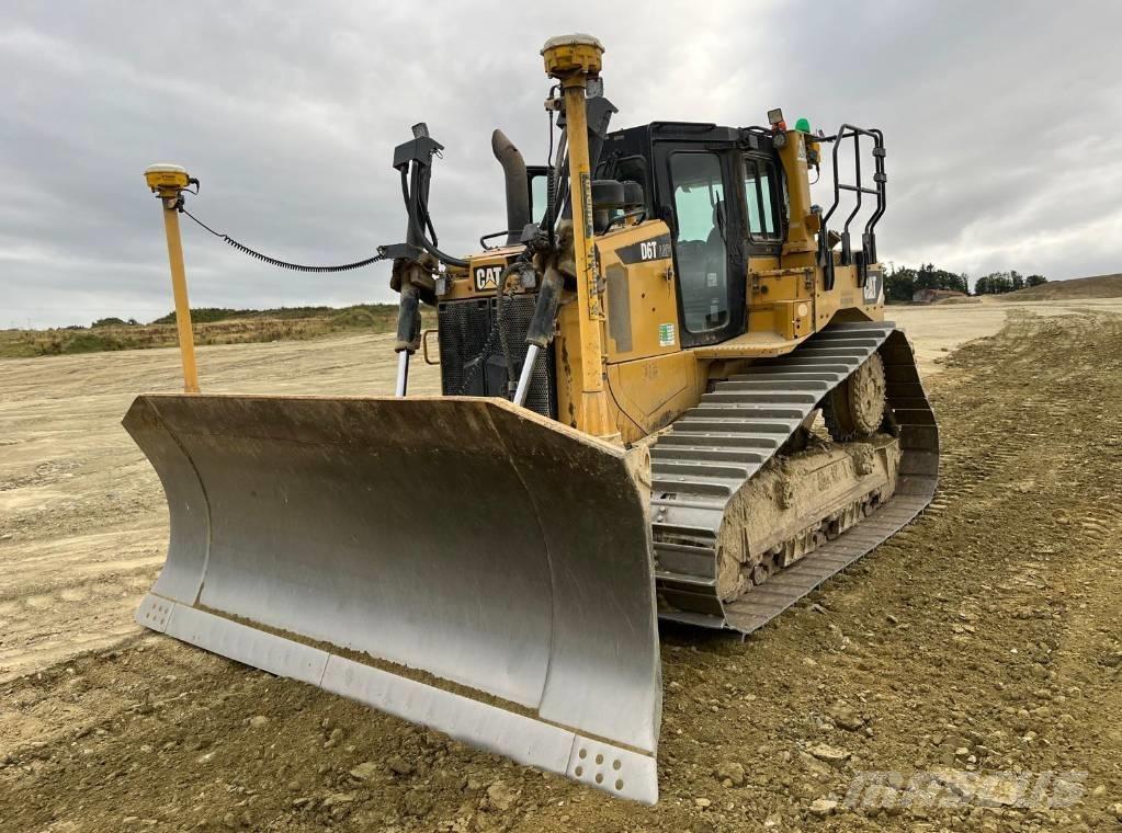 CAT D 6 T LGP Гусеничные бульдозеры