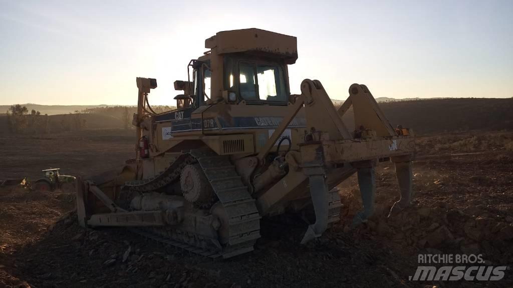 CAT D 7 R Гусеничные бульдозеры