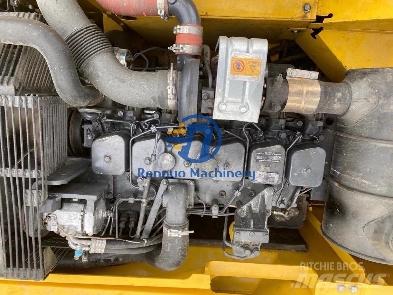 Komatsu PC200-7 Гусеничные экскаваторы