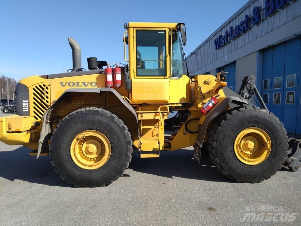 Volvo L 120 E Фронтальные погрузчики