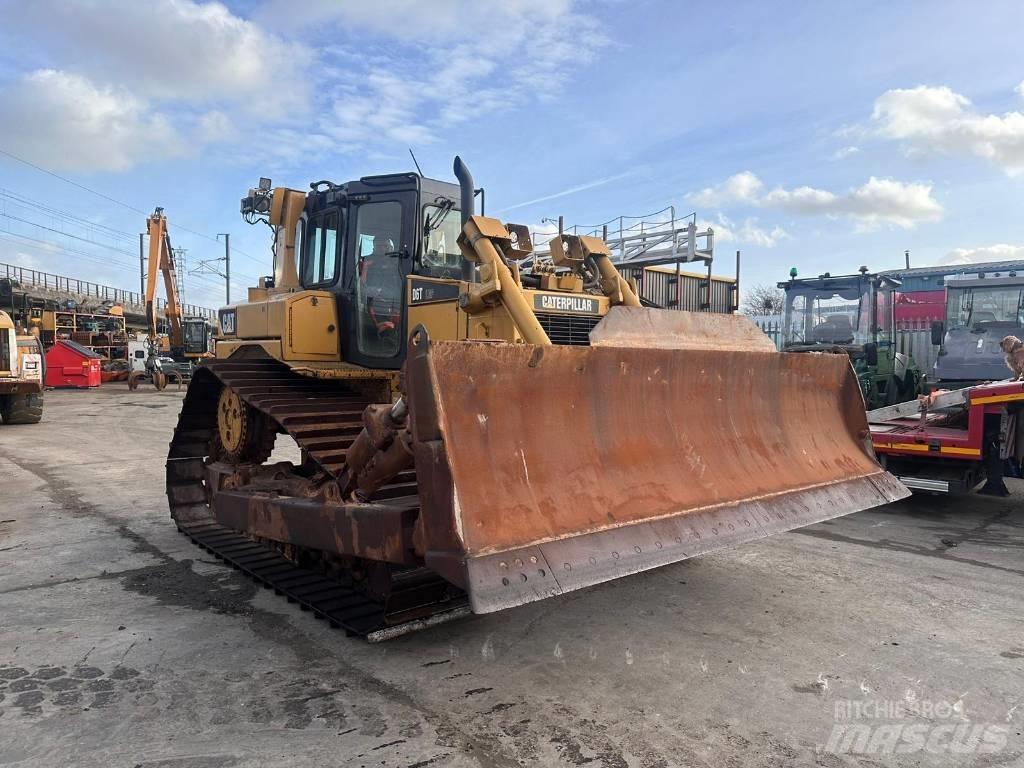 CAT D6T Гусеничные бульдозеры