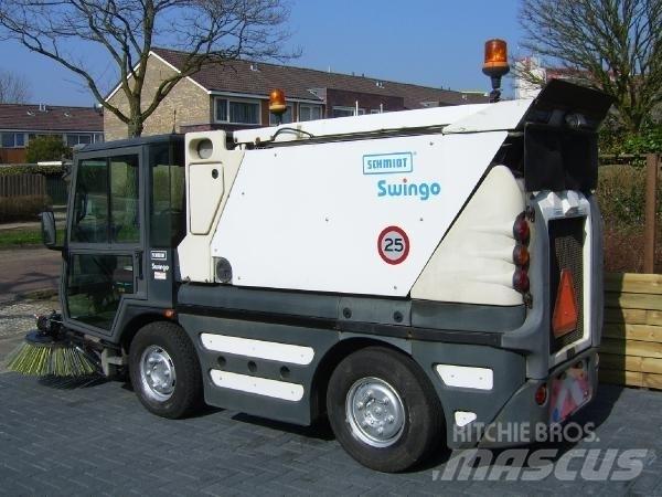 Schmidt Swingo 250 Вакуумные уборочные машины