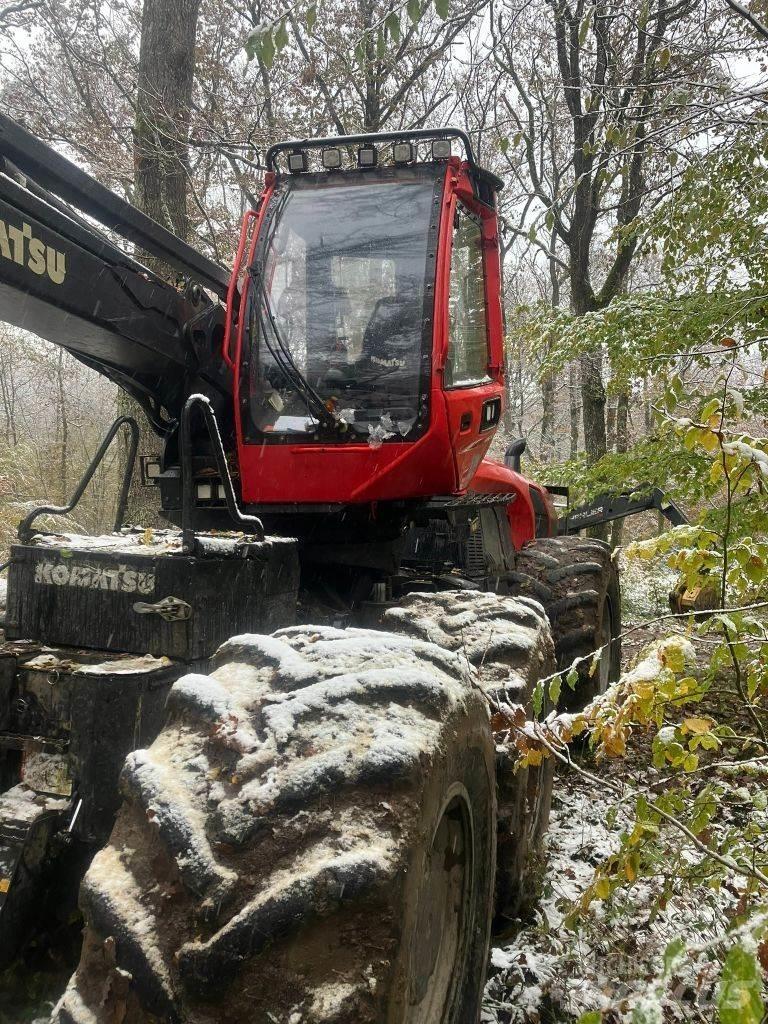 Komatsu 951 Харвестеры