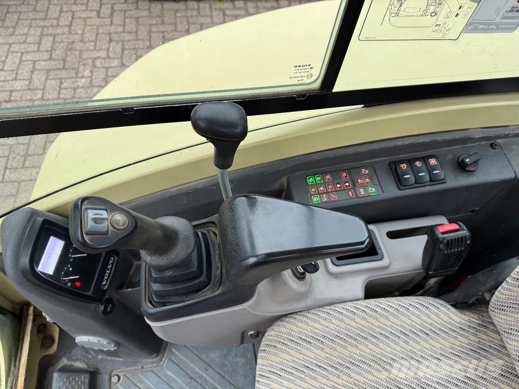 Volvo EC35D Мини-экскаваторы