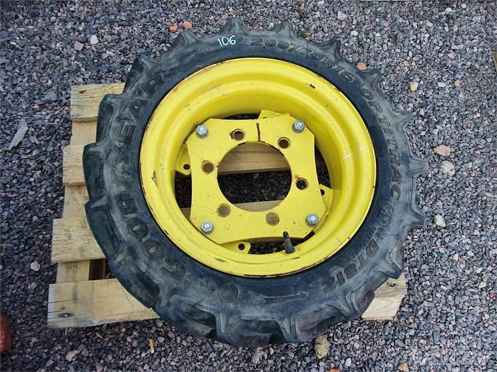 Goodyear 200/70R16 Шины и колёса